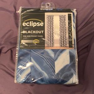 Eclipse blackout curtain 95” x 37” Haley Thermawave Blackout Curtain Blue. NWT.